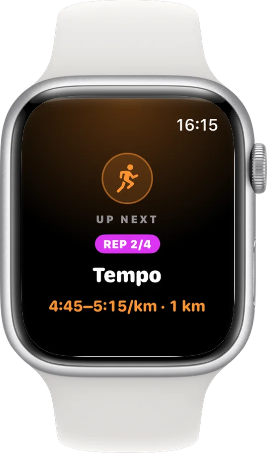 Apple Watch announcing the next split of a Vanoor workout: Tempo, 4:45–5:15 per km for 1 km